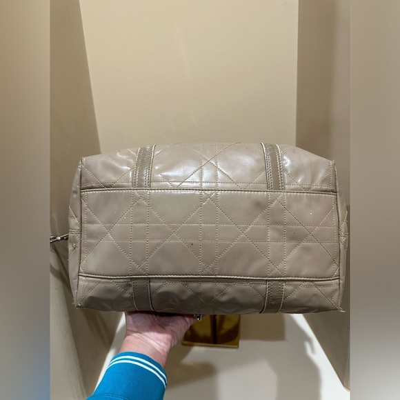 Christian Dior Cannage Patent Tan Bowler Bag - Picture 8 of 16